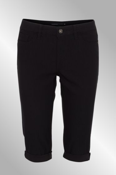 Sort pirat buks, Amie, FreQ