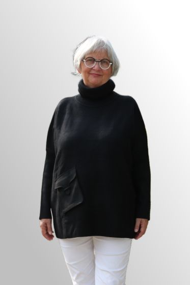 Sort strik med lomme i skind look, DS6068