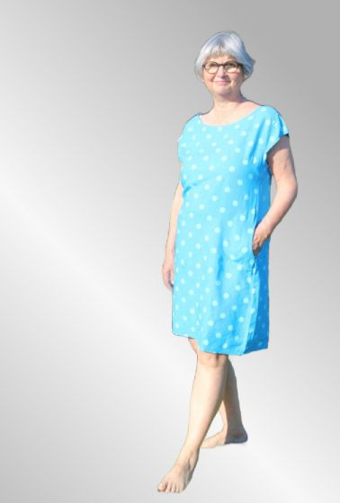 Turkis prikket hørkjole, Birgit