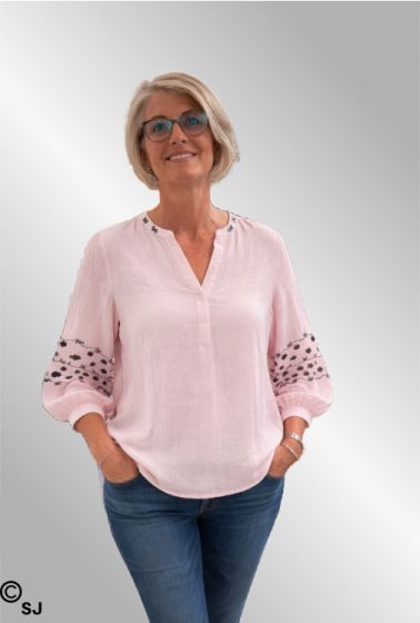 Rosa bomuldsbluse med broderi, Baggu