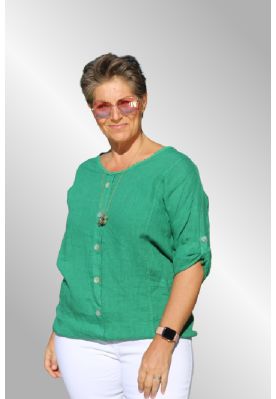 Grøn hørbluse med pynteknapper. Karna