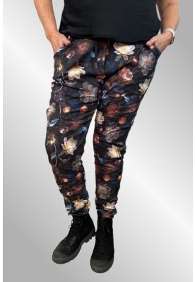 Tre farvet blomstret bukser, 32412