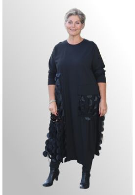 Sort kjole med effekt, MY 1618