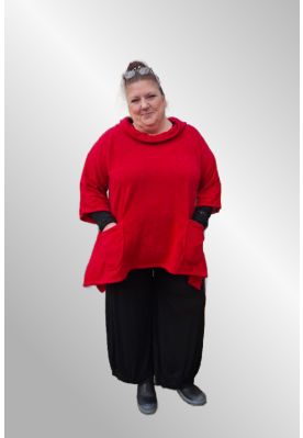 Rød strik tunika, Olga