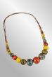 Halskæde i keramiske perler, multicolor.