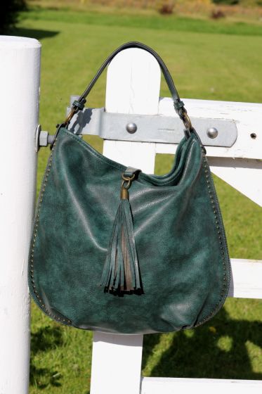 Grøn taske med kvast. 10782