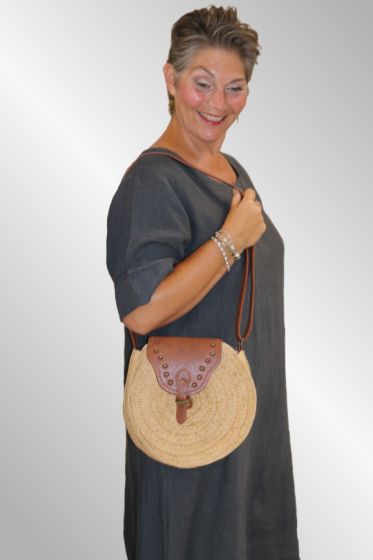 Rund sivtaske med klap