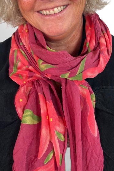 Rød tørklæde med blomster JKIT