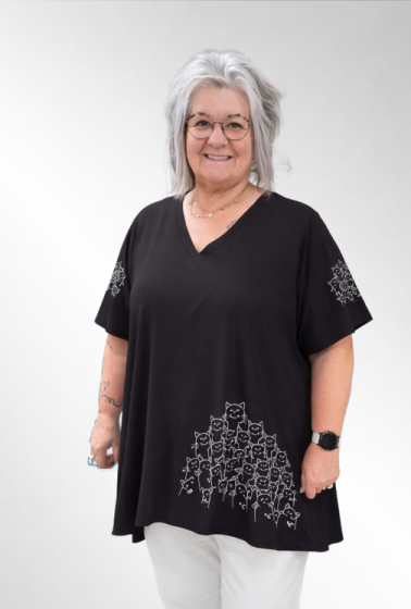 Sort viskose tunika med broderet katte, Angel 1745. Størrelse 3