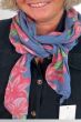 Blå tørklæde med blomster JKIT