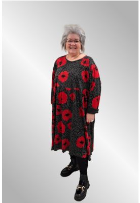 Sort AKH kjole med rødt print 6742