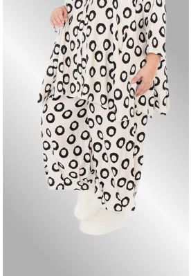 Råhvid buks med sort print, AKH 7070