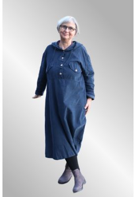 Lang blå fløjlskjole m. hætte og quiltet ærme