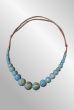Halskæde i keramiske perler, petrol / blå